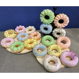 ราคาโมเดลโดนัท Donut สีสันสดใส สำหรับตกแต่งร้าน ตั้งโชว์