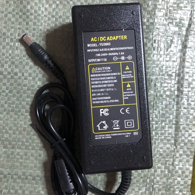 อแดปเตอร์แปลงไฟdc36v-3a-พร้อมสายเสียบไฟบ้านacคอม