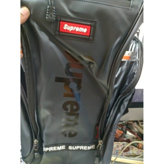 ภาพขนาดย่อของภาพหน้าปกสินค้าเป้กันน้ำ supreme ใบใหญ่ กันน้ำได้ ลุยได้แหลกทุกสถานการณ์ จากร้าน sangkapann บน Shopee