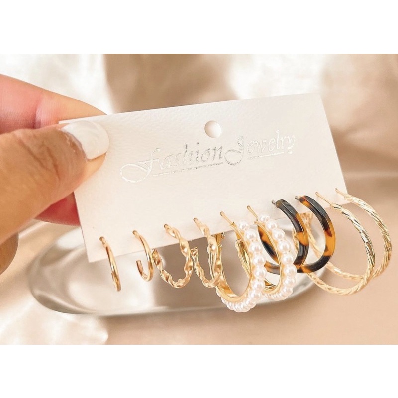 พร้อมส่ง-เซตต่างหูห่วงหลากสไตล์-5-คู่เก๋ๆๆ-ราคา-70-บาท-เซต