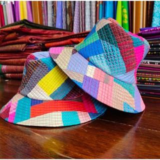 หมวกผ้าไหม ขนาดทั้งใบกว้าง 32 เซนติเมตร ทำจากผ้าไหมแท้ทุกชิ้น ราคาพิเศษ