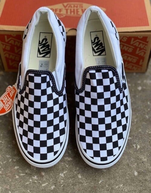 รองเท้า-มาใหม่-vans-checkerboard-slip-on-ตารางหมากรุก-ครีม-ดำ