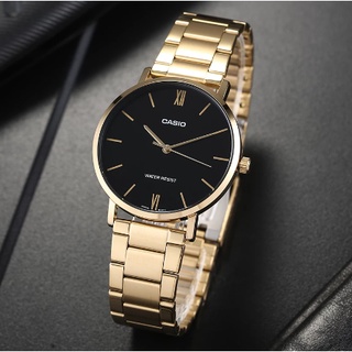 ภาพหน้าปกสินค้านาฬิกา Casio รุ่น MTP-VT01G-1B นาฬิกาสำหรับผู้ชาย สายสีทอง หน้าปัดดำ - มั่นใจ ของแท้ 100% รับประกันสินค้า 1 ปีเต็ม ที่เกี่ยวข้อง