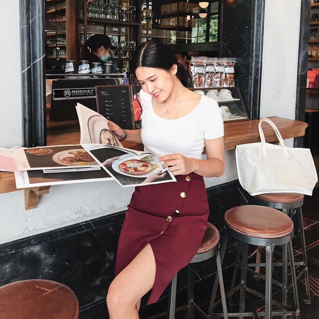 tulip-skirt-burgundy