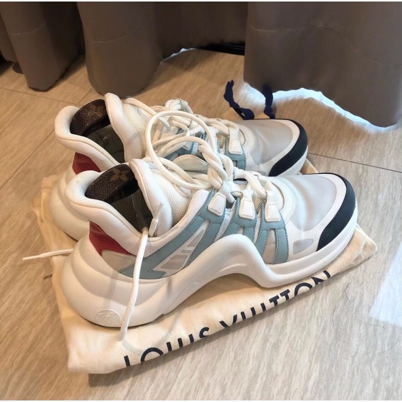 Louis Vuitton LV Archlight Sneaker Nude. Size 36.0