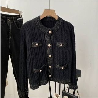 Cardigan | เสื้อผ้าทวีตสีดำ