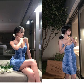 ฤดูร้อนปี 2021 ใหม่เวอร์ชั่นเกาหลีสุทธิสีแดงมัดย้อมสีฟ้าสวิงคอเลอะสลิมมิ่งสลิงชุดเสื้อผ้าสตรี