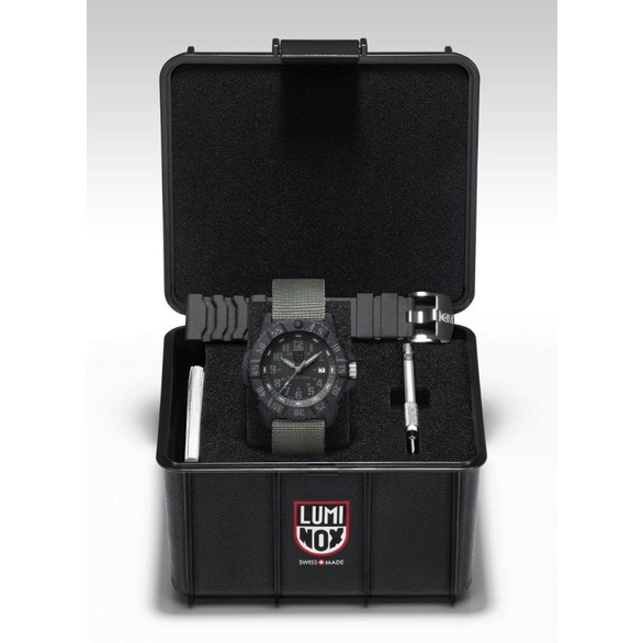 LUMINOX XS.3802.GO.SET ของแท้ 100% LIMITED EDITION 888เรือน LUMINOX XS.3802.GO.SET ของแท้ 100% LIMITED EDITION 888เรือน
