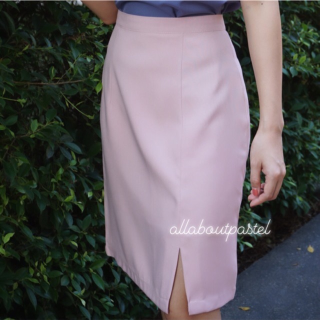 ภาพสินค้าSerenity Skirt ผ้าซาร่า จากร้าน all.about.pastel บน Shopee ภาพที่ 3