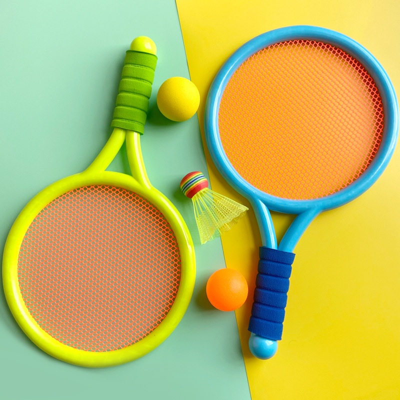 ภาพหน้าปกสินค้าของเล่น EVA ไม้เทนนิสของเล่นไม้เทนนิสของเล่นขนาดเล็กสำหรับเด็ก 1คู่ มีลูกบอนให้ทั้งลูกเทนนิส และ ลูกขนไก่ พร้อมส่ง