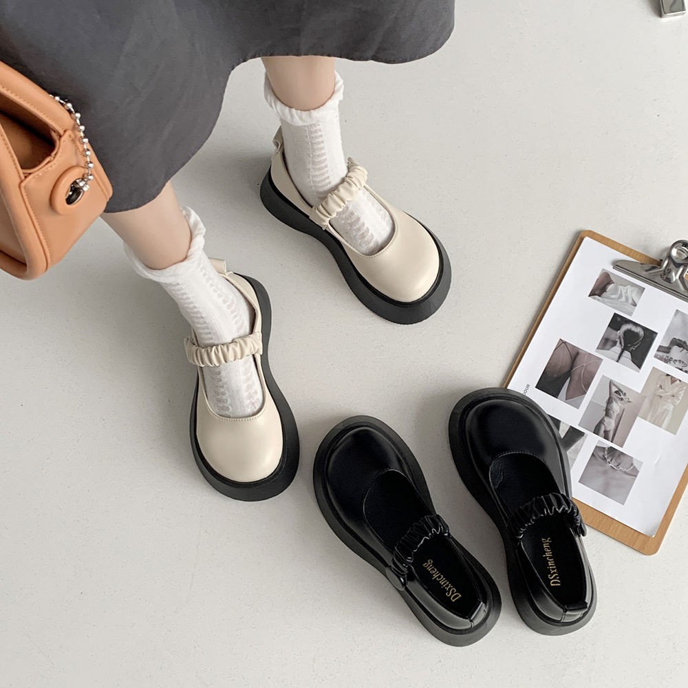 retro-รองเท้าหนังสีดำ-รองเท้าแพลตฟอร์มญี่ปุ่น