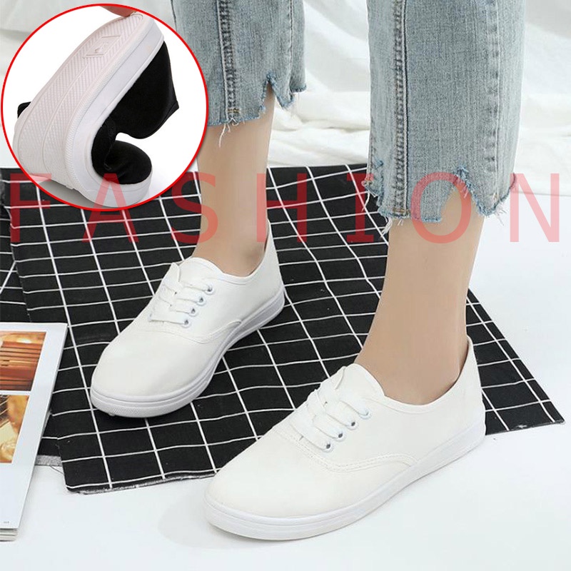 ภาพหน้าปกสินค้าIntelscore รองเท้าผ้าใบสีลูกกวาด/รองเท้าผ้าใบผู้หญิงสีขาว รองเท้าแตะส้นแบนสตรี