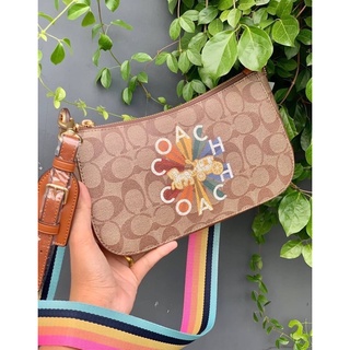 COACH JES BAGUETTE IN SIGNATURE CANVAS WITH VINTAGE MINI ROSE PRINTT