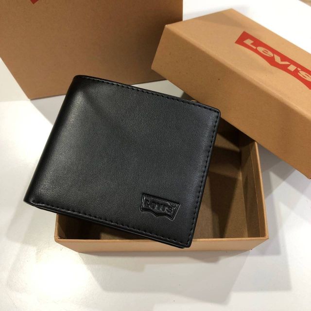 levi-s-short-wallet