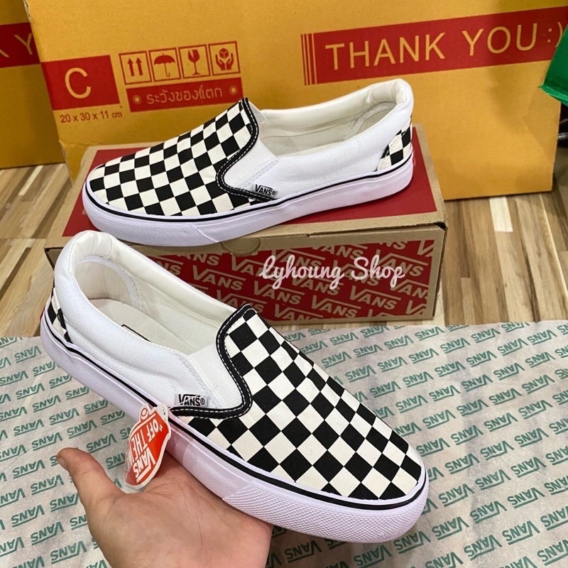 ภาพหน้าปกสินค้าVans slip-on % แวนส์สลิปออนลายตารางขาว จากร้าน sm.summer บน Shopee