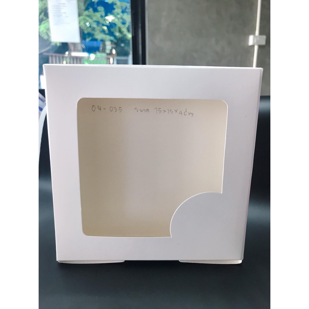 กล่องsnack-box-สีขาวอาร์ตการ์ดเจาะหน้าต่างติดpvcใส