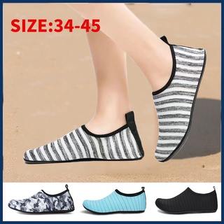 ภาพขนาดย่อของสินค้ารองเท้ายน้ำแท้ 100% รองเท้าเดินชายหาด รองเท้าเดินทะเล รองเท้ากันน้ำแท้