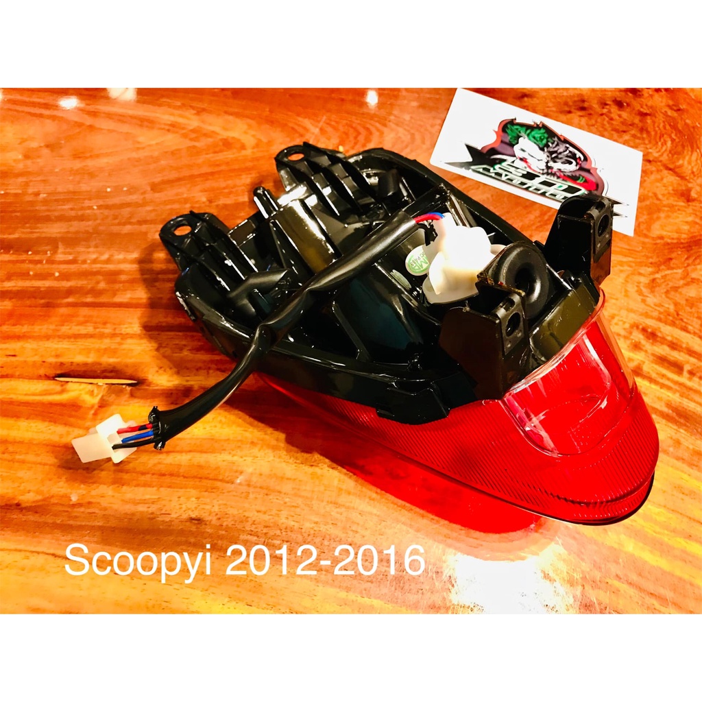 ไฟท้าย-scoopyi-2012-2016-พร้อมขั้ว-และหลอด-ไฟท้ายชุด-เดิมติดรถ-แบบแท้