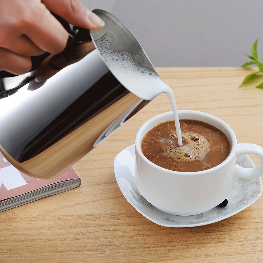 เหยือกตีฟองนม-เหยือกสตรีมนม-เหยือกสแตนเลส-350ml-600ml-coffee-cup-อุปกรณ์ชงกาแฟ-ที่ตีฟองนมไร้สาย-alizmart