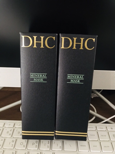 dhc-mineral-mask-โคลนพอกหน้า-ที่ช่วยบำรุงผิวให้ขาวกระจ่างใสขึ้น-100-g