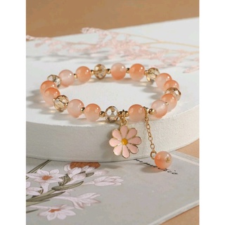 กำไลข้อมือแฟชั่น กำไลข้อมือจี้ดอกไม้  Flower Charm Beaded Bracelet (ส่งจากไทย)