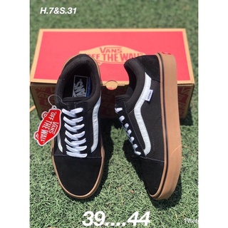 รองเท้าผ้าใบ ของVANSงาน high end สินค้ามีจำนวนจำกัดรับประกันสินค้าตรงปก 100%สินค้ามีพร้อมกล่อง