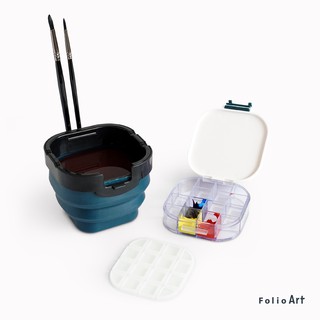 FOLIO ART : Foldable watercolor pot ถังล้างพู่กันพับได้ ถังสีน้ำพกพา ถังล้างสีน้ำมีฝาปิด 3ช่อง+ช่องเสียบพู่กัน (899070)