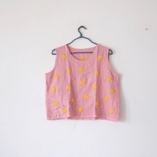 Pink simple crop** | เสื้อแขนกุดสีชมพูปักดอกฝ้าย