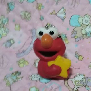 ส​กุชชี่​ elmo sesami