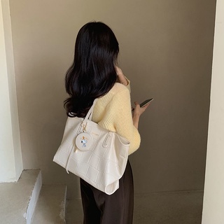 Nanfeng Snoopy Co-branded Stone Pattern กระเป๋าสะพายแบบพกพาหญิง 2021 กระเป๋าสะพายไหล่อินเทรนด์ใหม่ความจุขนาดใหญ่