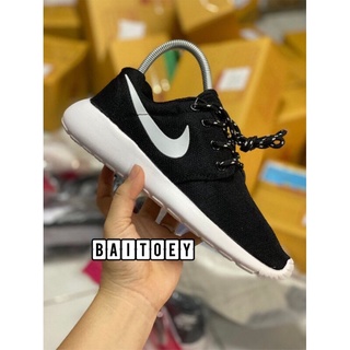 รองเท้าผ้าใบNikeRosheRun  ลดราคา พร้อมส่ง