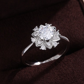 LALA.แหวนหมั้นแต่งงาน ประดับเพทาย เกล็ดหิมะ และเพชร สไตล์คลาสสิก