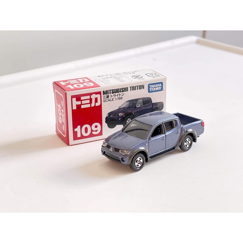 Tomica mitsubishi triton top