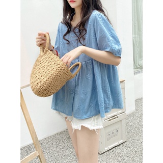 เสื้อเชิ้ต ผ้าฝ้าย คอสี่เหลี่ยม ปักลาย ทรงหลวม แฟชั่นฤดูร้อน สําหรับผู้หญิง