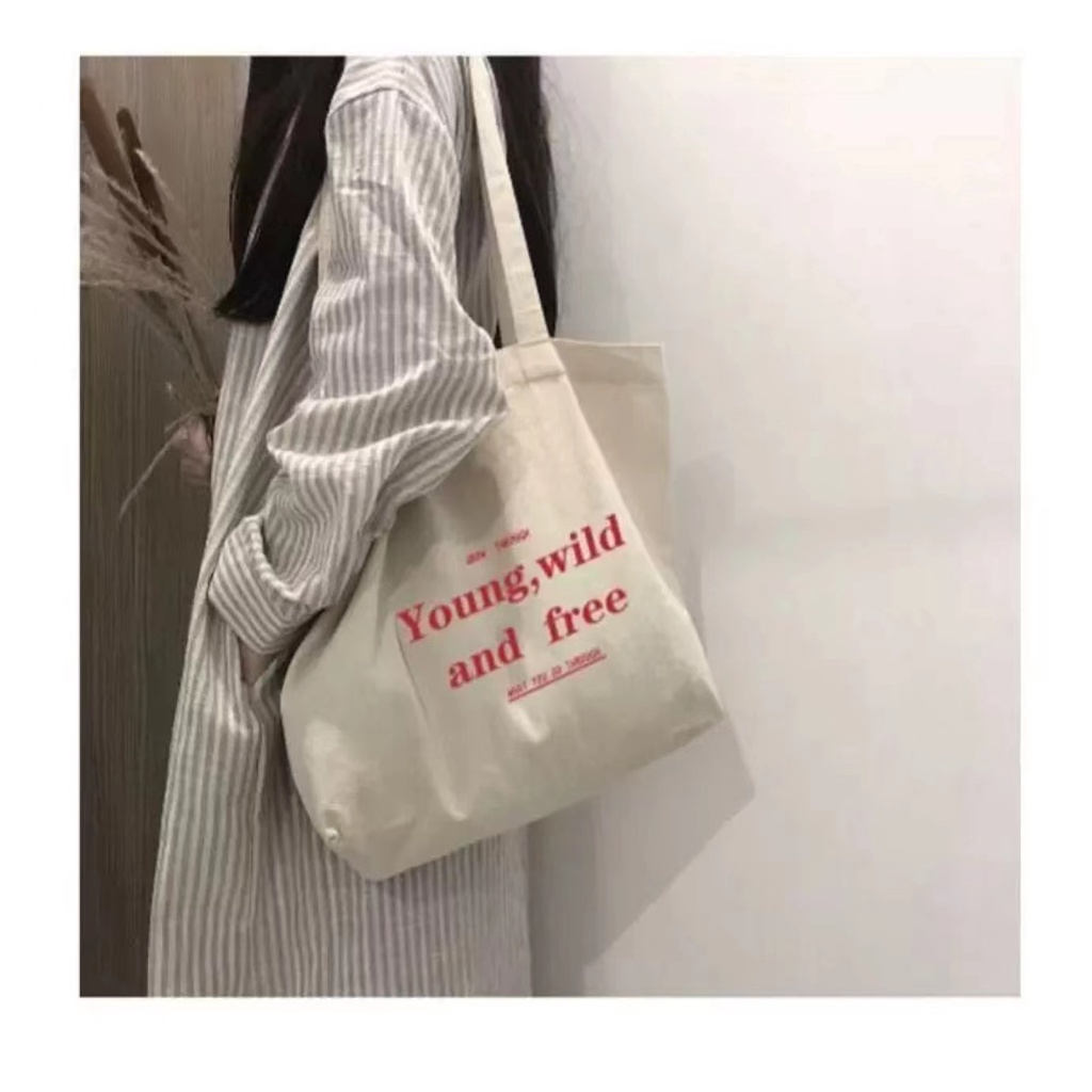 ภาพสินค้าYH001 (พร้อมส่ง) ​กระเป๋า​ผ้าแคนวาสแฟชั่นสไตล์​เกาหลี​สุดฮิต NO.UGH YOUNG LONDON จากร้าน yitai88 บน Shopee ภาพที่ 3