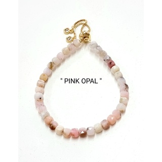 ข้อมือลูกเต๋า"PINK OPAL "พิ้งโอปอล"