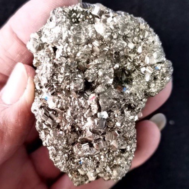 ไพไรต์-pyrite-1ชิ้น-ขนาดประมาณ100g-เพชรหน้าทอง-แร่เหล็กไพไรต์-เพชรหน้าทั่ง-หินแห่งการคิดบวก-หินสี่เหลี่ยม-แร่
