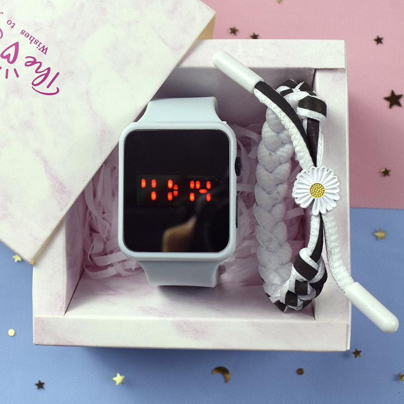ภาพสินค้าLWCC นาฬิกาอิเล็กทรอนิกส์ จอ Led แฟชั่น สำหรับผู้ชายและผู้หญิง จากร้าน longwanshop.th บน Shopee ภาพที่ 2