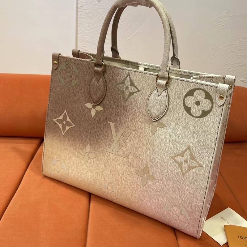 กระเป๋าสะพาย-louis-vuitton-geant-on-the-go-mm-งานสุดสลับเเท้-สวยมาก-ทำจากหนังเเท้