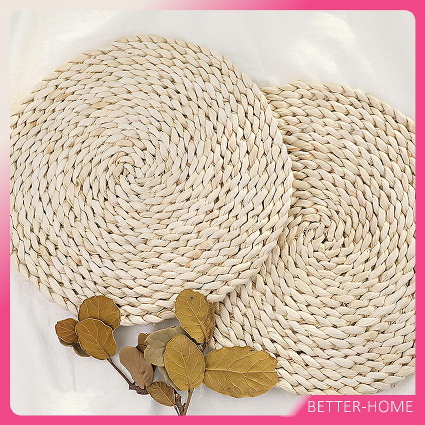 แผ่นรองหม้อสานจากต้น-กก-วัสดุธรรมชาติ-ที่รองจาน-รองแก้ว-สานทรงกลม-corn-husk-woven-placemat