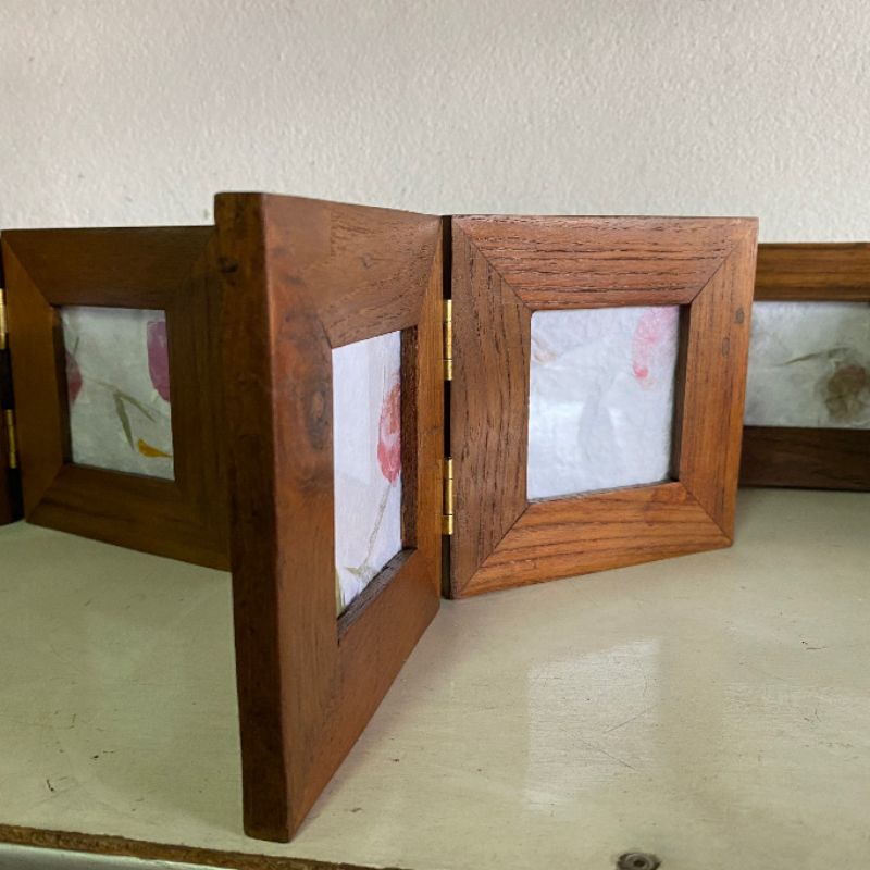 กรอบรูป-กรอบรูปไม้สัก-กรอบรูปคู่-ขนาด-3x3-นิ้ว-ผลิตจากไม้สักแท้-แบบตั้งโต๊ะ-อันละ-189