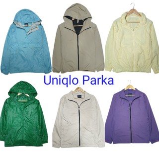 ภาพหน้าปกสินค้าเสื้อแขนยาว Uniqlo เสื้อฮู้ด รุ่น Parka (UNM-001) อก 42\"- 46\"เสื้อแจ็คเก็ตกันละอองฝน มือสอง Size : M ที่เกี่ยวข้อง