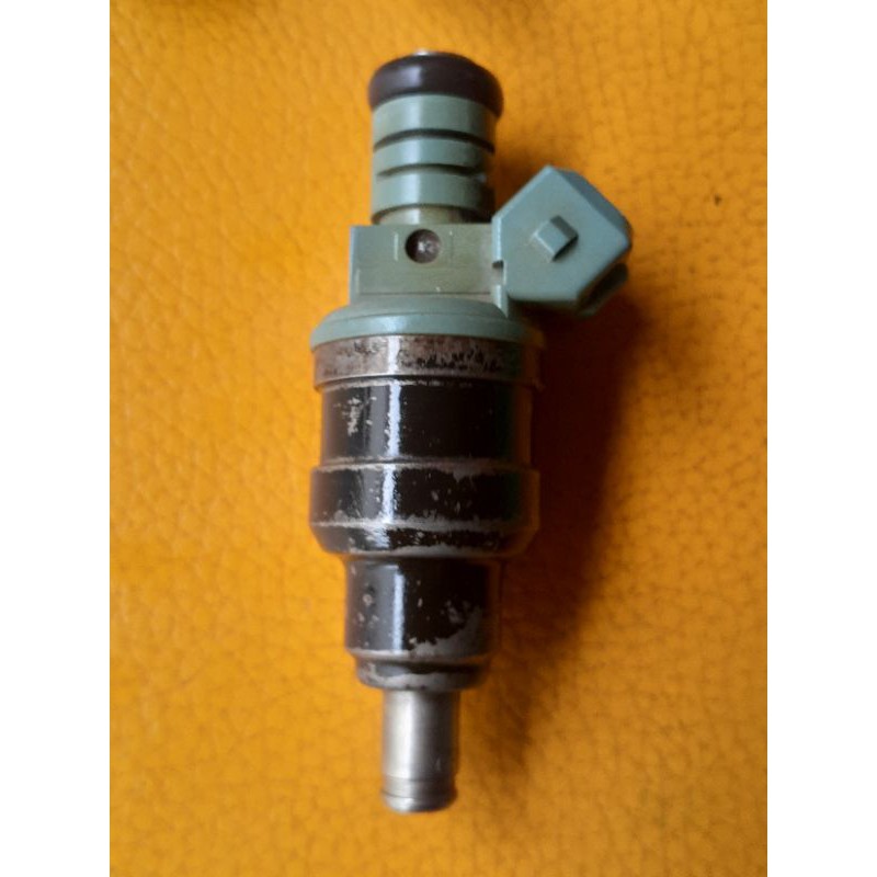 หัวฉีดน้ำมัน-injector-injection-valve-แท้เดิม-bmw-e30-e36-e28-e34-e32-e31-z1