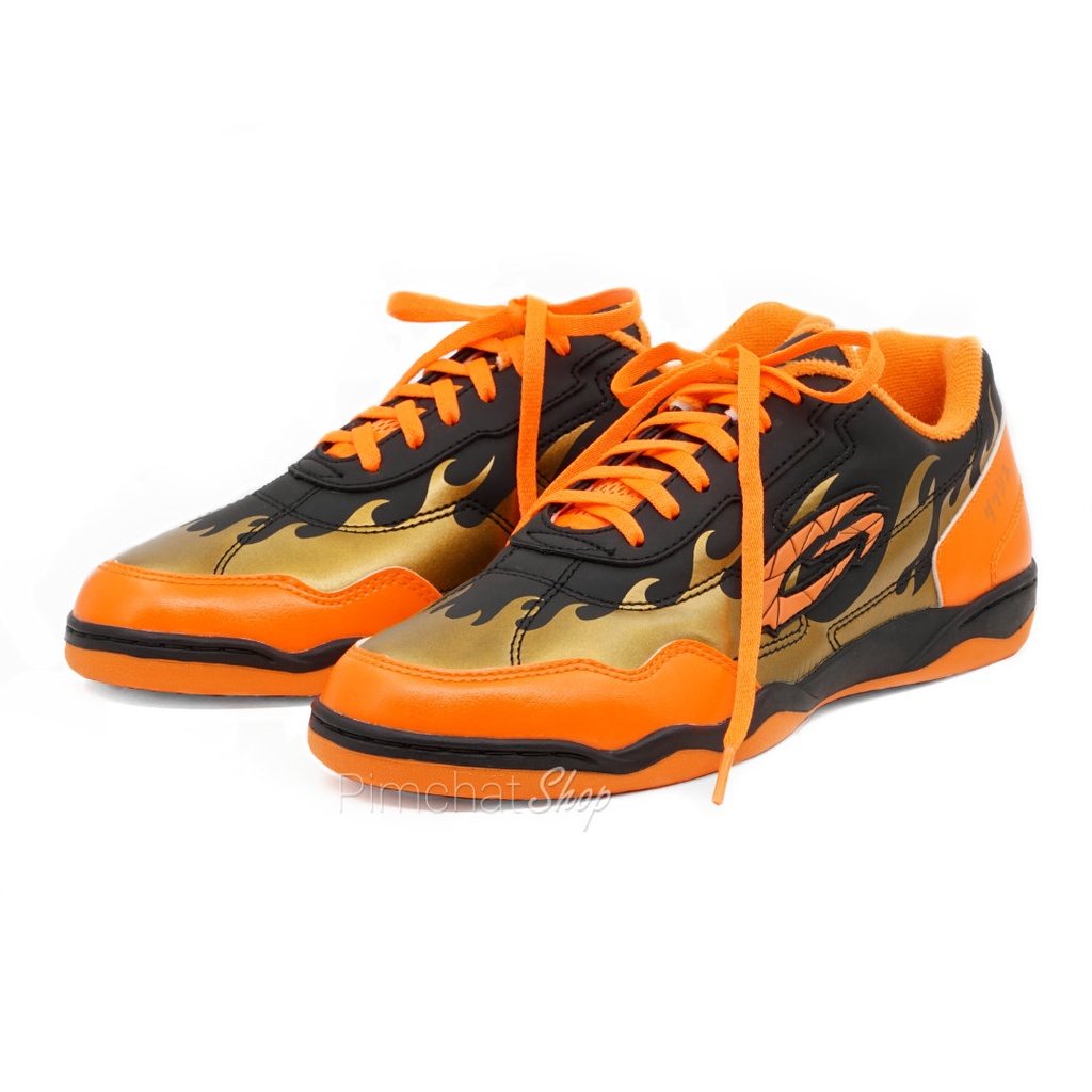 ภาพสินค้าGIGA รองเท้าฟุตซอล รองเท้ากีฬาออกกำลังกาย รุ่น Firer สีดำส้ม จากร้าน pimchatshop บน Shopee ภาพที่ 1