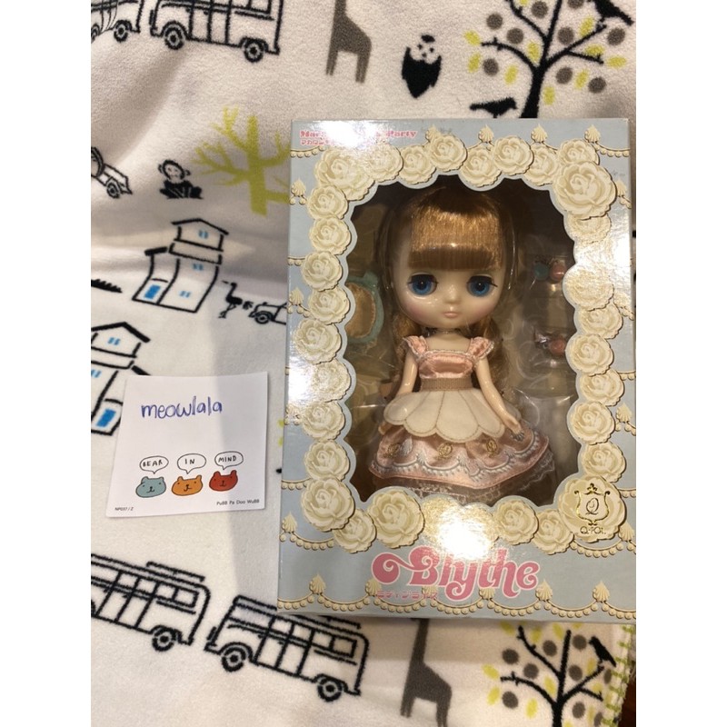 CWC Exclusive Middie Blythe Macaron Q-Tea Party | Shopee CWC Exclusive Middie Blythe Macaron Q-Tea Party | Shopee