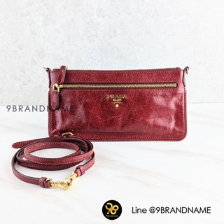 Used: Prada vilello RED bag PD00427 👉Size​ 8x4.5x0.25 👉Serial 164xxxx 👉7,900-