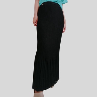 LOfficiel Pleat Skirt Chiffon กระโปรงลอฟฟิเซียล กระโปรงยาว ผ้าโพลีเอสเตอร์ สีดำ (FM2DBL)