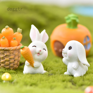 doggtr โมเดลเรซิน รูปสัตว์น่ารัก กระต่ายถือแคร์รอต ขนาดเล็ก สำหรับตกแต่งบ้าน