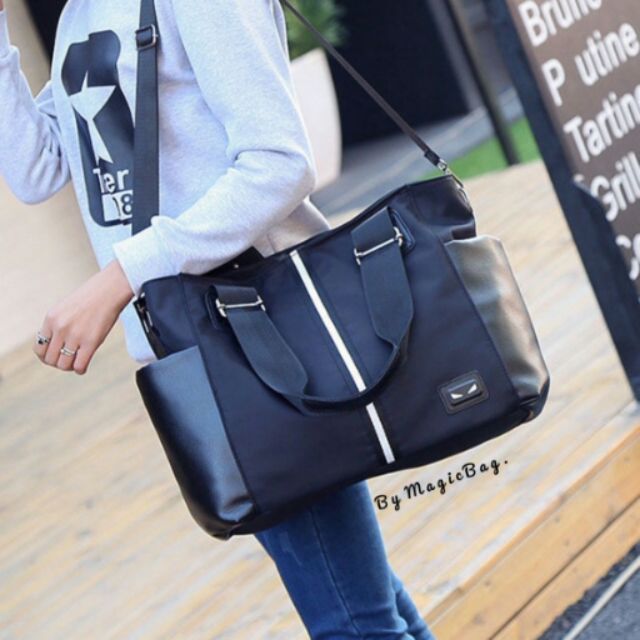 กระเป๋าสะพายทรงกึ่ง-shopping-bag-fendi-tote-bag