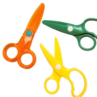 คิดอาร์ท กรรไกรพลาสติก ตัดกระดาษ แบบตรง แบบซิกแซก สำหรับเด็ก  Scissors Molds 1Pc.